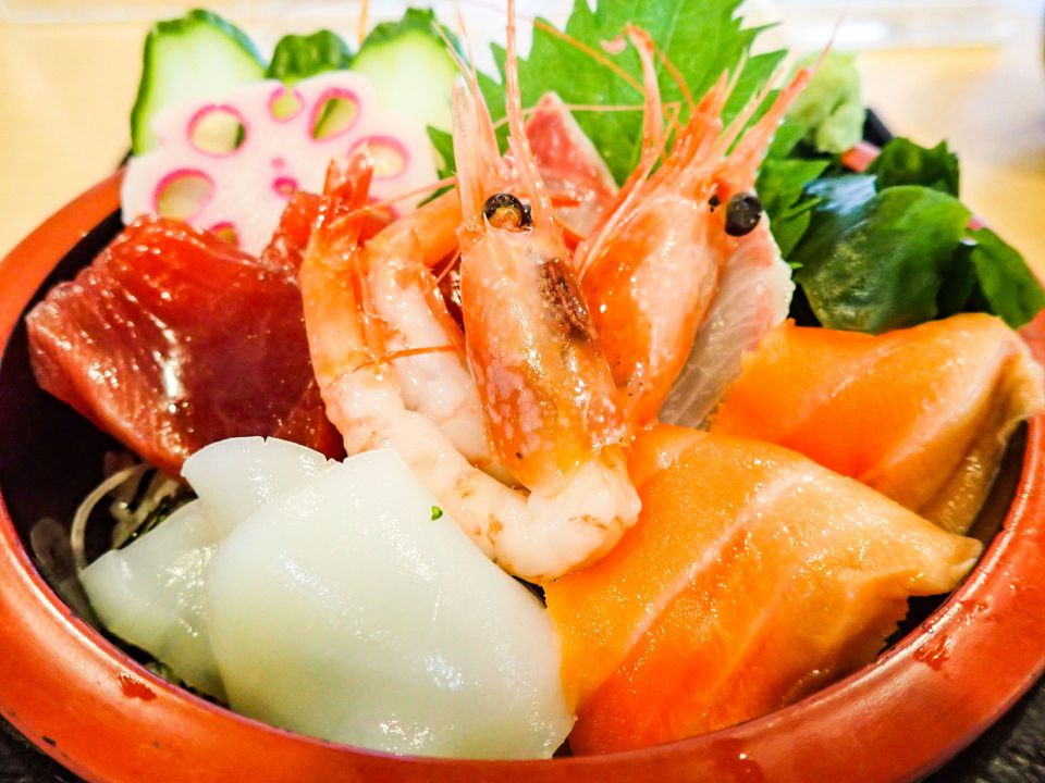 東京の夜景と美食を満喫する贅沢クルージング体験